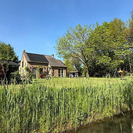 Supergezellig Vakantiehuis Met Hele Grote Tuin Bij Nijmegen Ewijk Extérieur photo