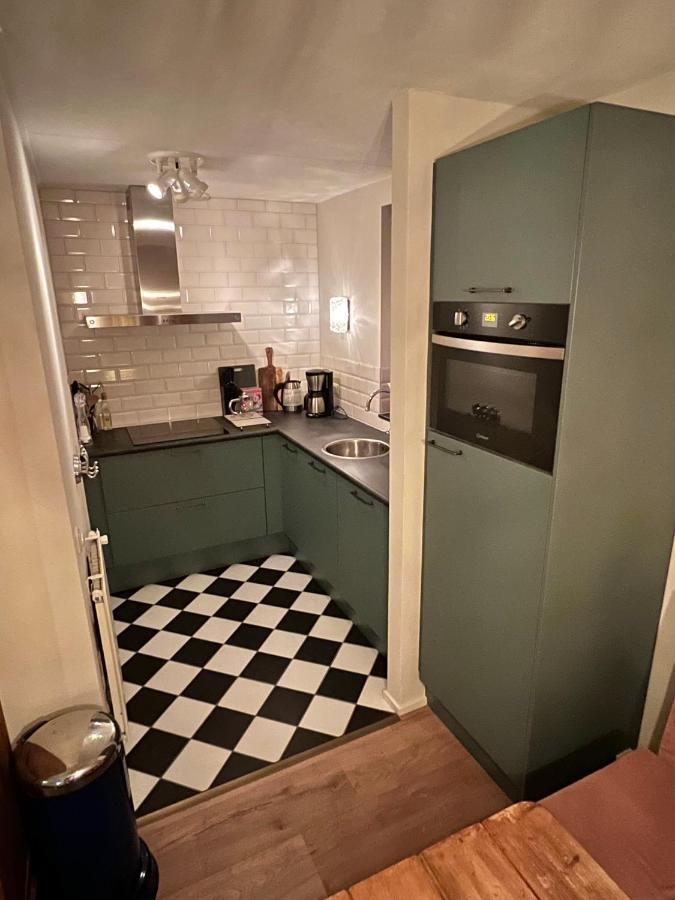 Supergezellig Vakantiehuis Met Hele Grote Tuin Bij Nijmegen Ewijk Extérieur photo